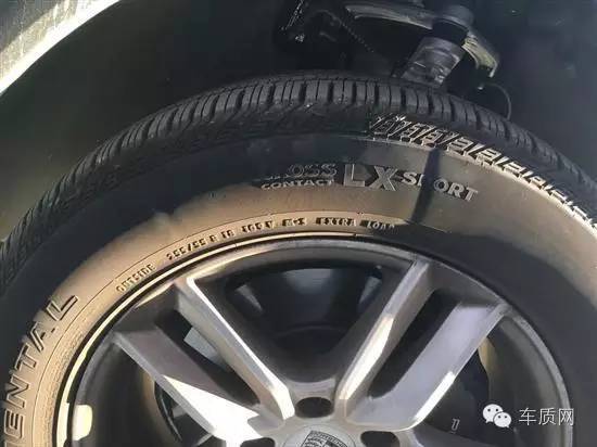 投诉|保时捷卡宴新车4条马牌轮胎均有凹陷