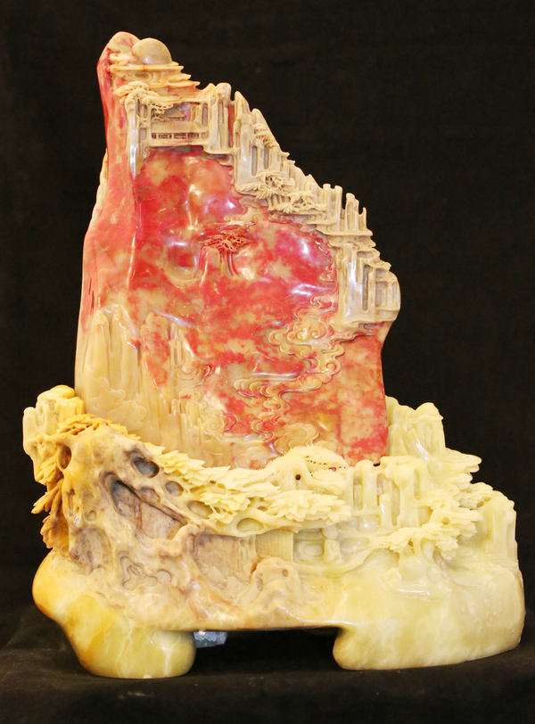 昌化荔枝冻鸡血石雕——旭日东升