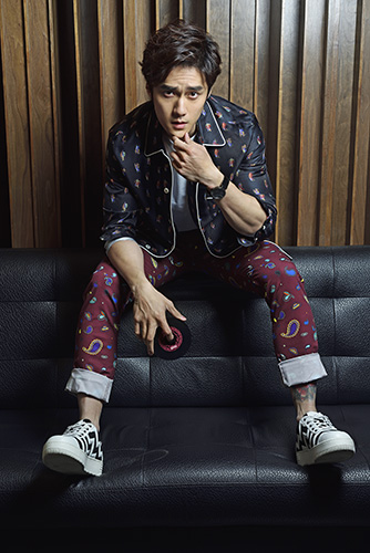 蒋劲夫首发单曲玩跨界 曾被sm星探相中