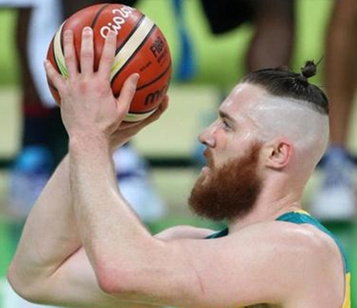 奥运赛场斗发型哪家赢? 张继科红毛发型含深意