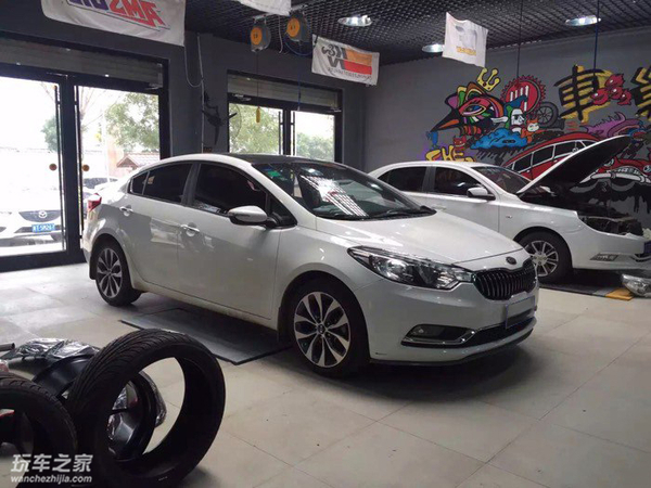 改装前的起亚k3,车主购买的是2013款gls版.