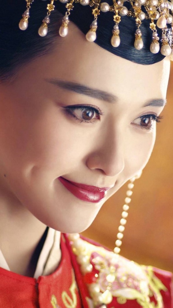 告别傻白甜,唐嫣新剧《锦绣未央》霸气登场!-时