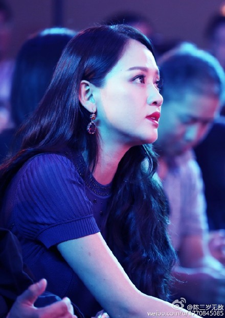 陈乔恩!时光对她格外偏袒!