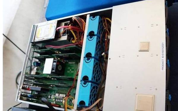 【服务器芯片】中国64核CPU首次亮相Hot Ch