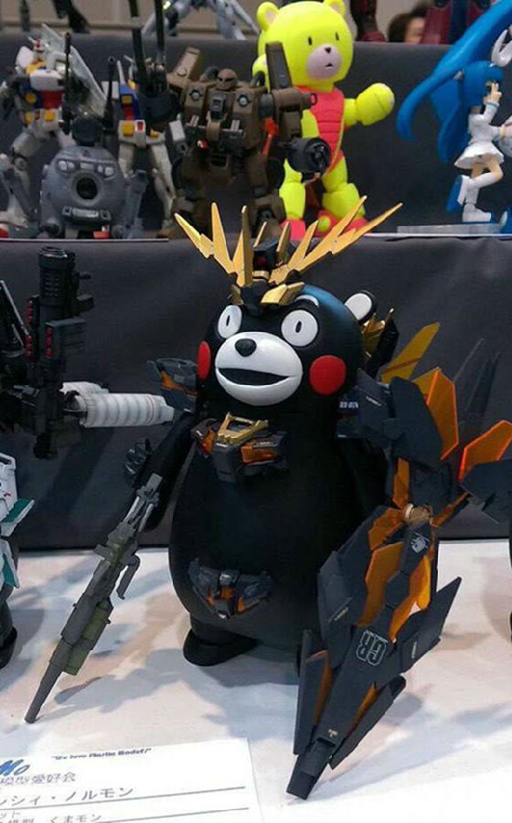 那呆萌的高达版熊本熊我下了好大决心才没去问多少钱,因为觉得箱子