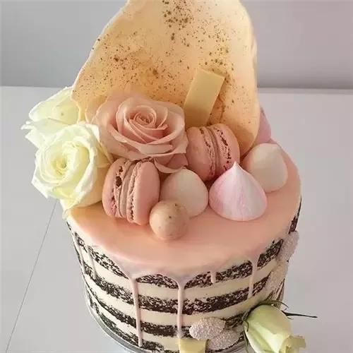 这些童话里走出来的半淋面蛋糕,已完美占据我的心