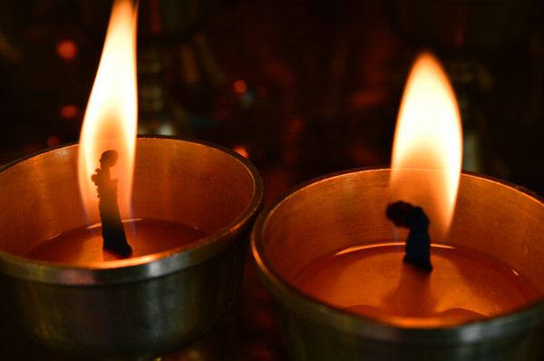 祈福,点心灯,开运吉,得智慧!一命二运三风水四积阴德五读书!