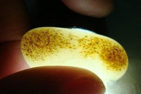 和田籽料真假皮多图对比,经历惨痛教训总结出的!