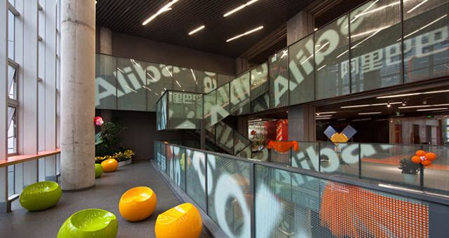 潘志勇与钟天华均曾在浙江工作多年,或许这是他们选择阿里巴巴的另一