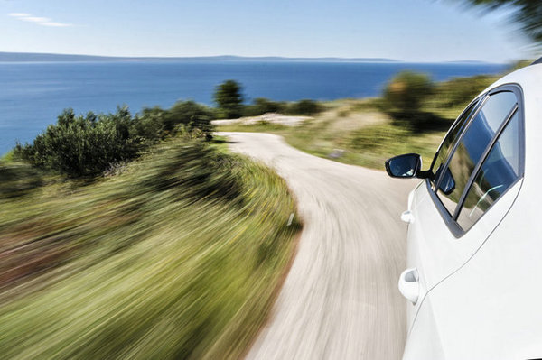 90%的新手都怕转弯 教你转弯的n个技巧-汽车频道-手机搜狐