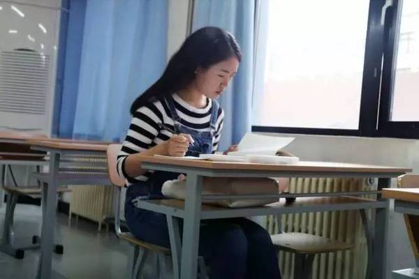 送你一轮明月(矿大学子的六个中秋故事)