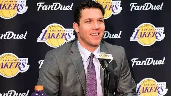 全程英文轻松应对采访,这一次重回NBA易建联