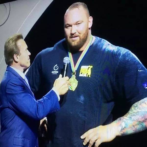 5米空中, 打破自己创下的世界纪录. 无论怎打hafthor都没有反应.