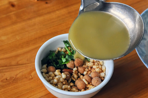 在南宁费劲千辛万苦,终于找到了这碗油茶——凤凰桂菜馆丨招牌菜