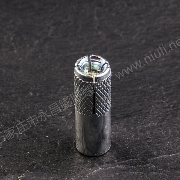 内爆膨胀螺丝多用于吊顶,家具固定,灯饰,衣架等等.用途范围广.