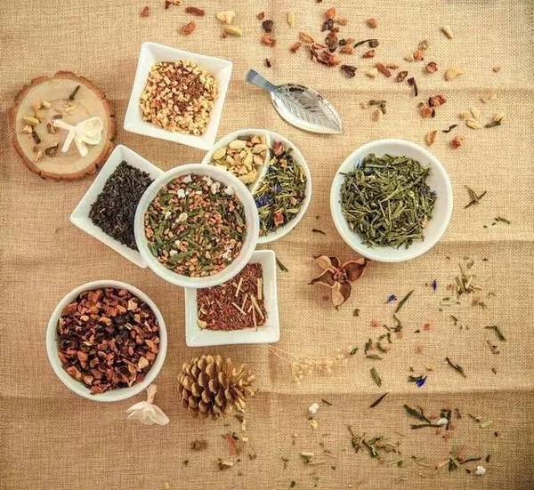 600年前有个修道士发明了一种茶 喝了就开心 欧洲人喝到现在 新闻频道 手机搜狐 600年前有个修道士发明了一种茶 喝了就开心 欧洲人喝到现在 新闻频道 手机搜狐