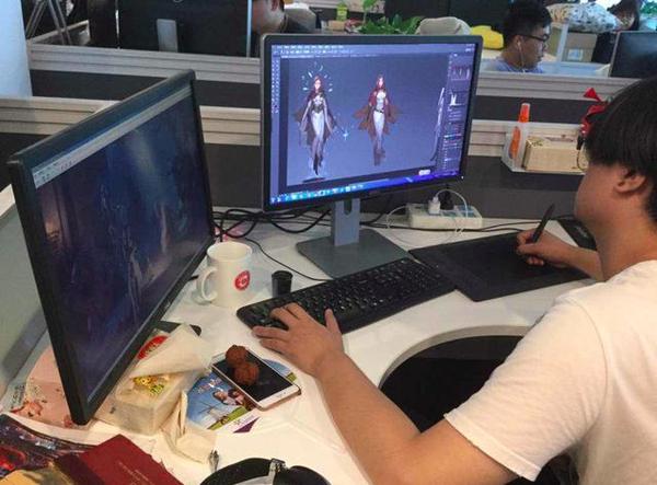 《光明大陆》手游是否与《魔兽》相似?玩过才