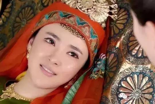 郭德纲旧情人被曝是演员邢珊 昔日照片曝光.