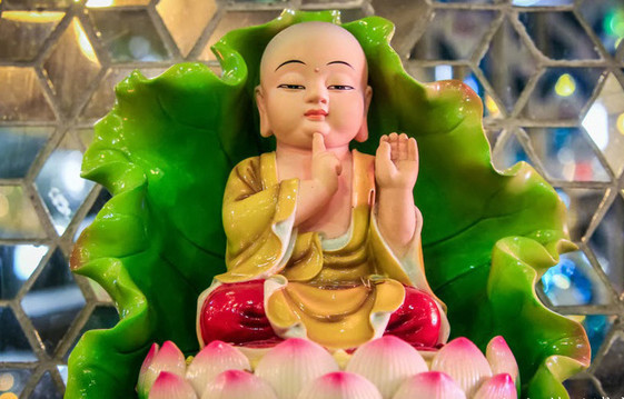 非礼勿言,非礼勿动,出自《论语·颜渊》,篇幅所限另外两位小和尚就不