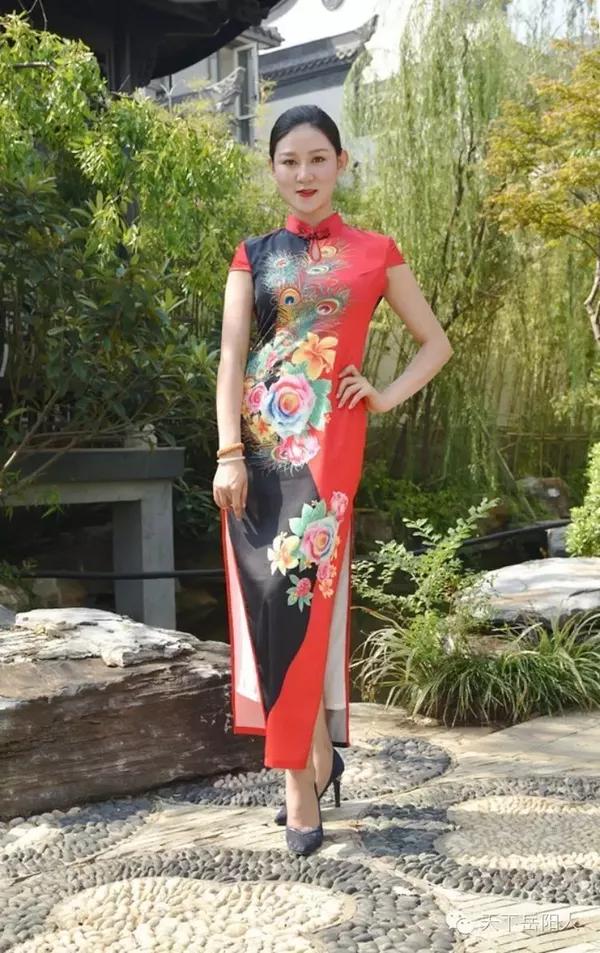 一步一妖娆,岳阳姑娘,你的旗袍让我震惊