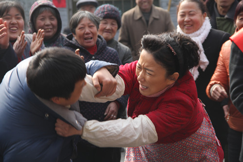 《伞头和他的女人》剧照