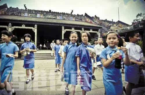 看完香港百年校服史 从小穿运动服长大的佛山妹不禁泪流满面 新闻频道 手机搜狐
