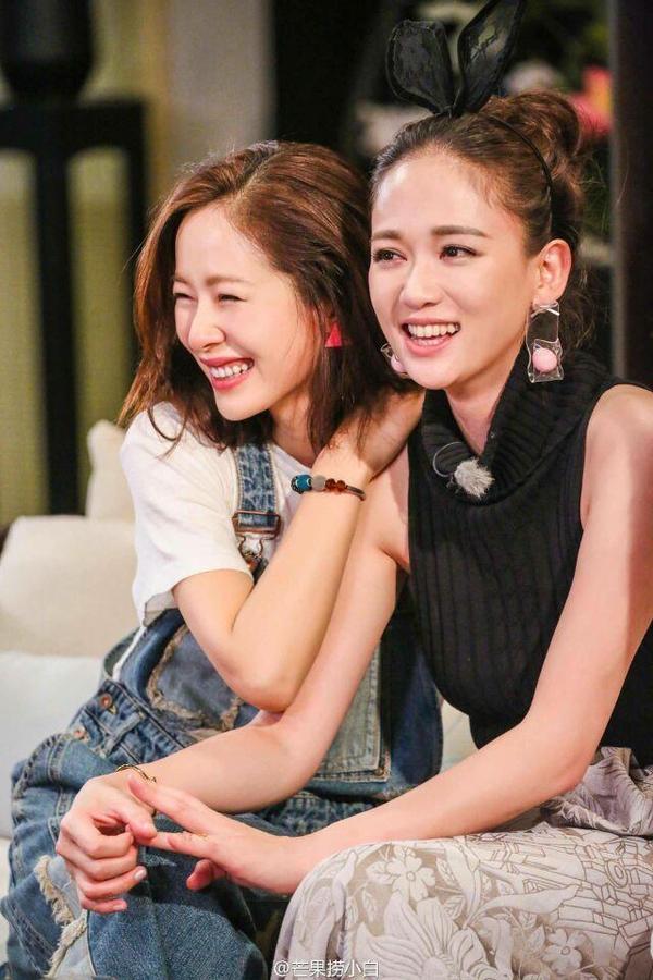 江一燕陈乔恩媲美,素颜衣品相等,但这点她差太多