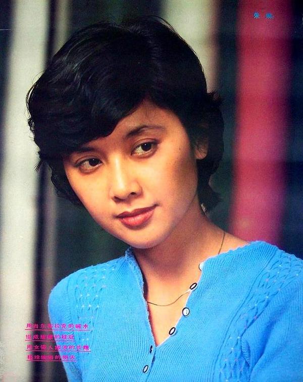 80年代大陆女明星,纯天然十大美女,刘晓庆只能垫