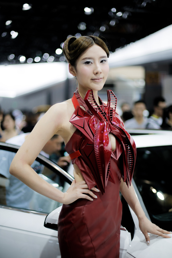 【亮眼】2016成都车展最美车模出炉!最全独家视频放送,速来!
