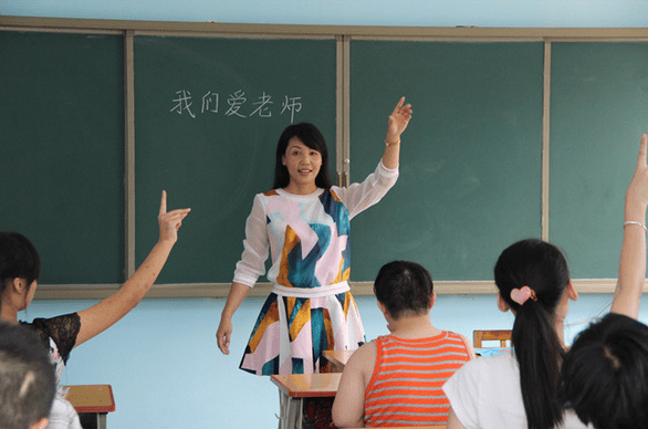 2016年度全国教书育人楷模 刘文婷