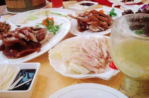 全聚德 人均消费_中国人均水果消费支出(2)