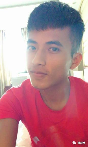 身高171 野球场大魔王 他在大学联赛砍个50 如家常便饭 体育频道 手机搜狐