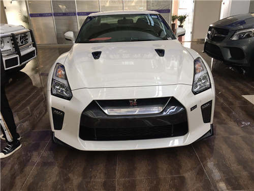 日产超速战神gtr 百公里加速2 7秒甩你几条街 汽车频道 手机搜狐