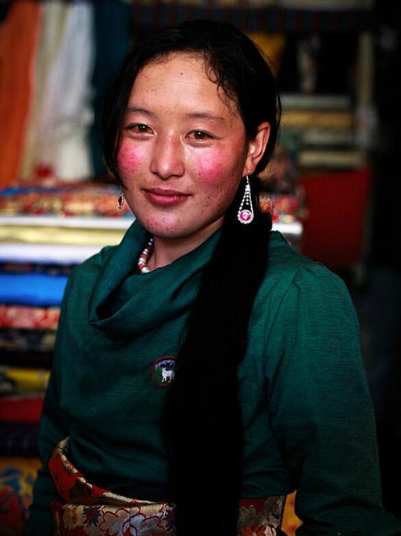 最淳朴的姑娘在西藏,越过川藏线看看真实西藏姑娘