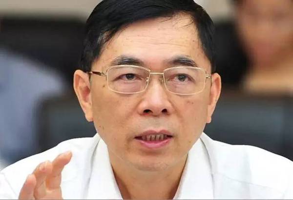 广西自治区食药监局局长韦波:不忘初心砥砺前行