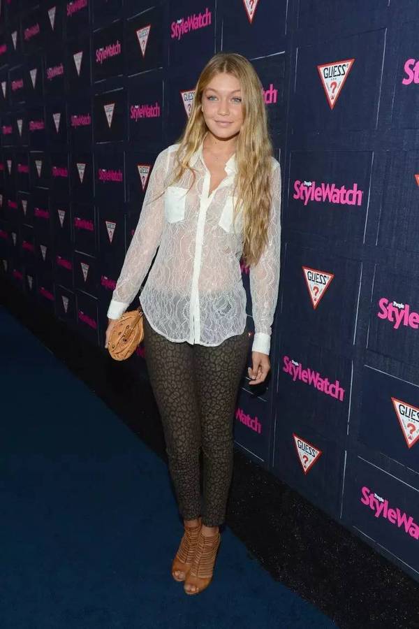 gigi的芭蕾舞老师 mary helen bowers也有在网上上传教学视频,有腥い