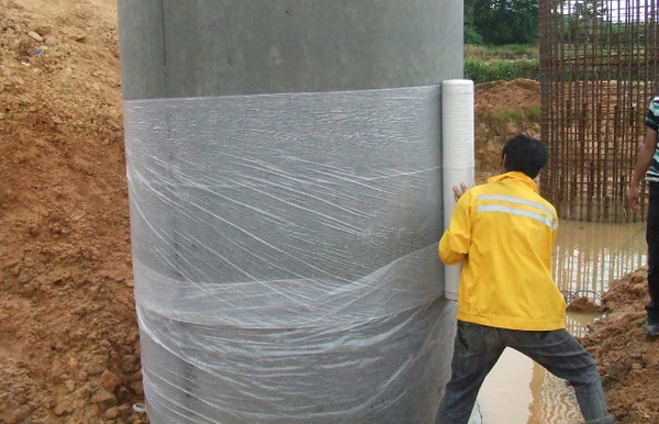 「1」混凝土的浇筑方法可采用分层连续浇筑或推移式连续浇筑,浇筑不得