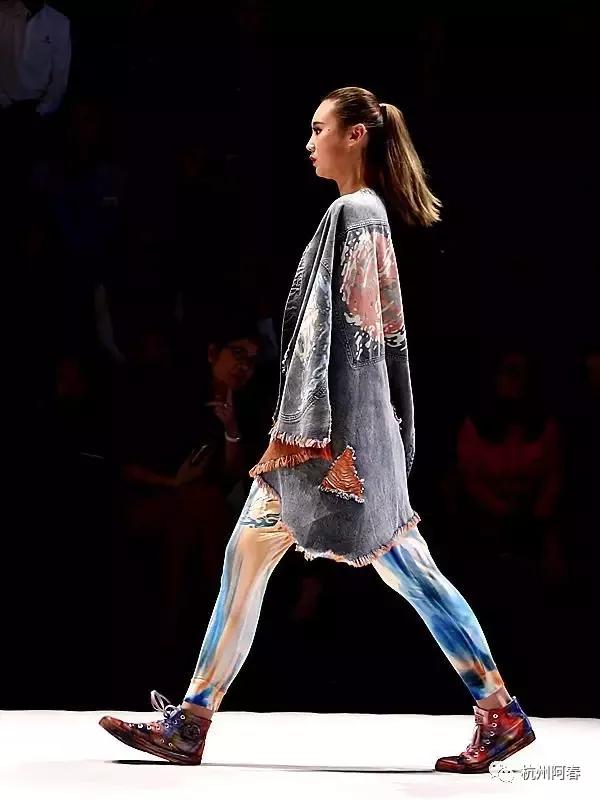 摄影杂谈:换一个角度拍秀 给你好看!