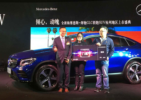 浙江电台民生资讯广播《车舞飞扬》节目主持人,资深汽车评论员王飞