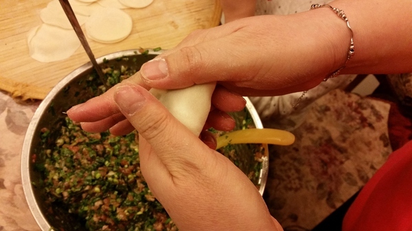 饺子怎么包好看图解 饺子包法详细步骤