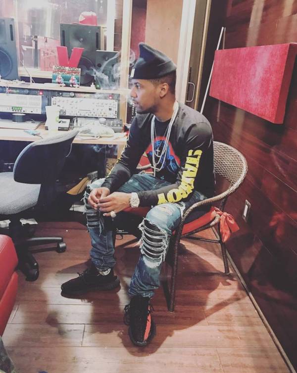 juelzsantana–adidasyeezy350boostv2