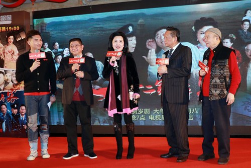 《七十二家房客》将播 王汝刚张小玲被调侃"夫妻相"