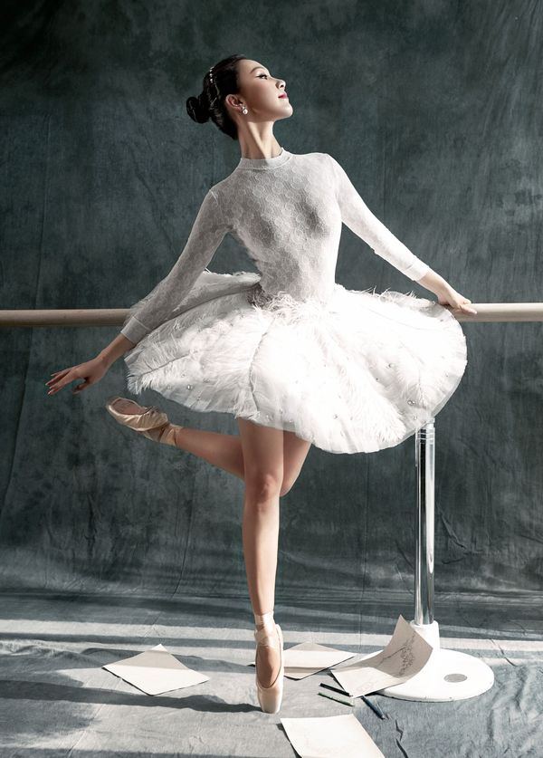 封面人物:足尖上的东方天鹅公主——邱思婷