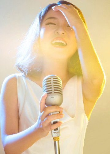 首届网红春晚美女如云 12位获奖网红你认识几个?