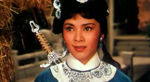 长城三公主陈思思,"秋香"回眸仍倾众生