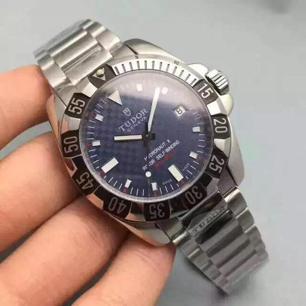 劳力士与帝舵的独特风格腕表