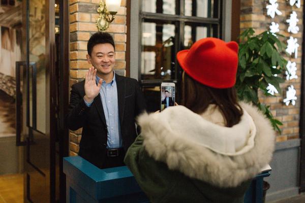 原来是来自山东的著名品牌,是"鲁菜大师"闫玺林先生创办的,而这家私房