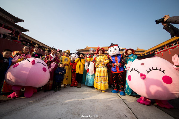 横店明清宫苑,格格鸡大闹皇宫