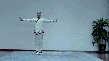 放松运动:"打拱" "四方步"