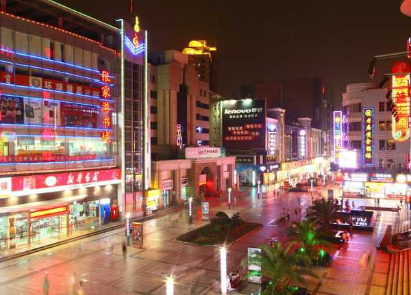 张家港步行街夜景图片